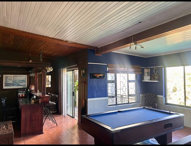 4 BEDROOM HOUSE FOR SALE IN SHEFFIELD BEACH